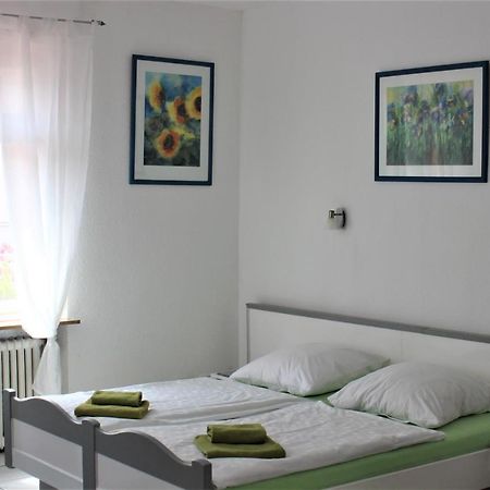 Hotel Zur Post Schwanheim Frankfurt am Main Exteriör bild
