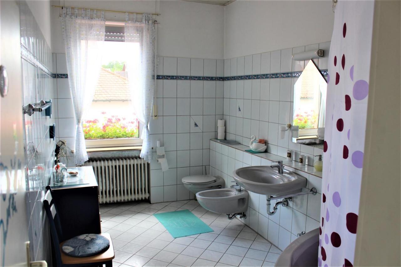 Hotel Zur Post Schwanheim Frankfurt am Main Exteriör bild