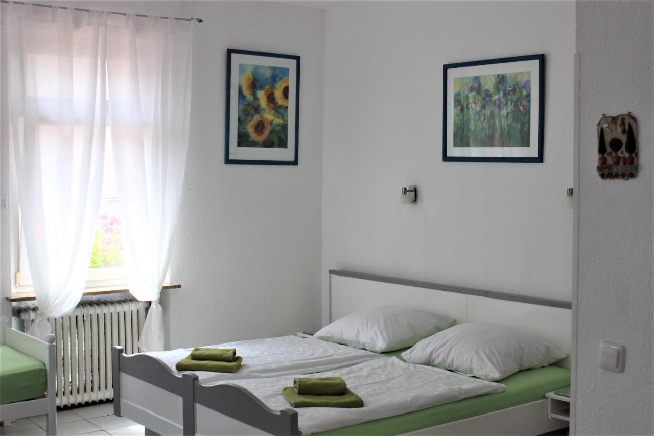 Hotel Zur Post Schwanheim Frankfurt am Main Exteriör bild